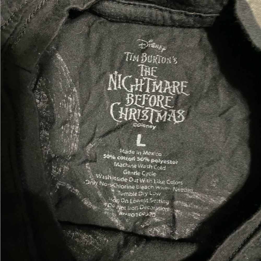 Disney nightmare before Christmas shirt - Picture 3 of 3